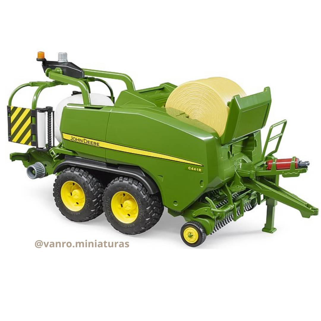 Enfardadora John Deere C441R – Bruder