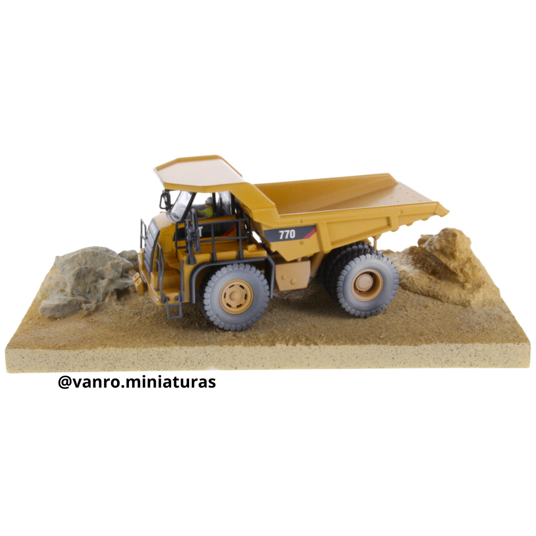 Camión de extracción desgastado Cat. 770 – Diecast Masters