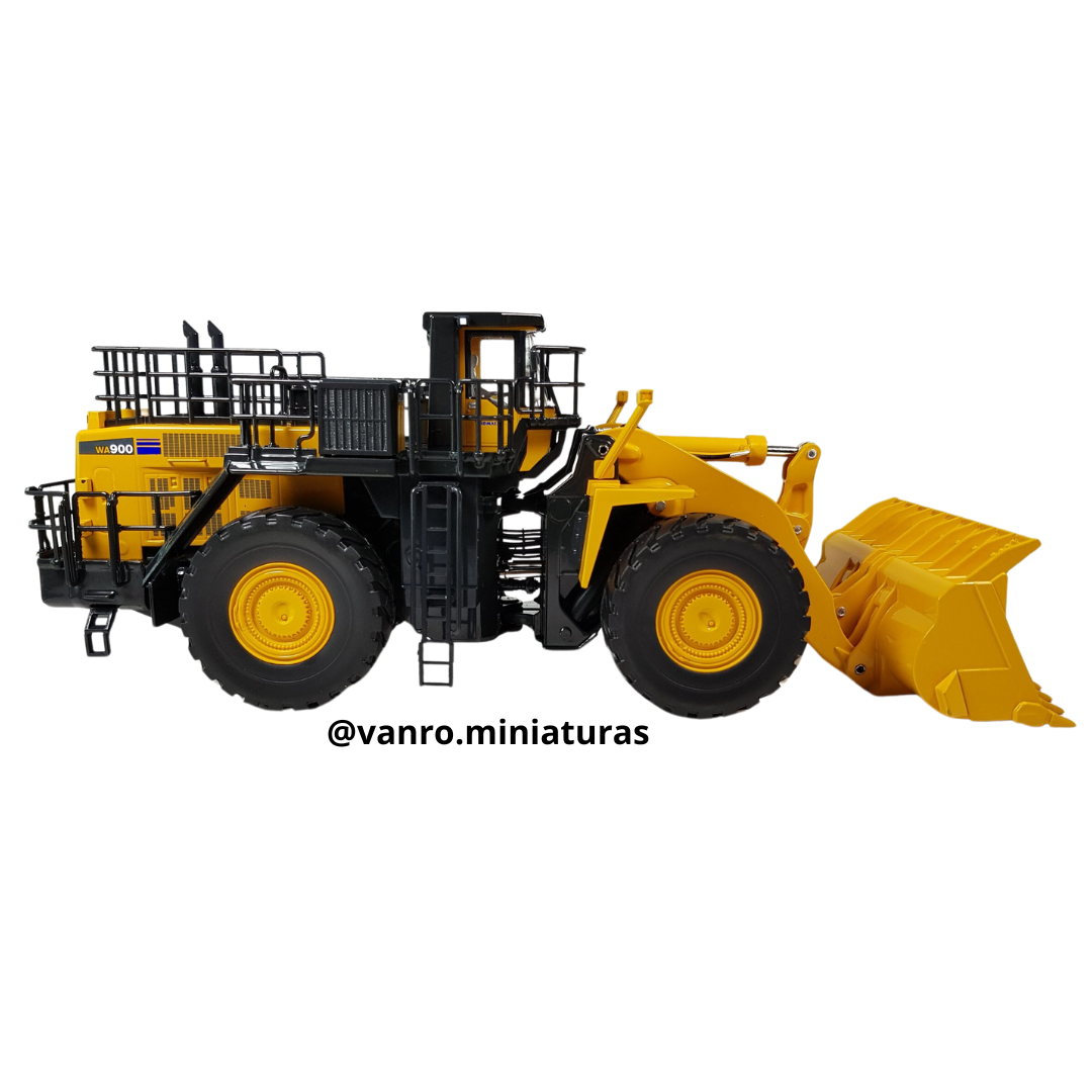 Cargador Frontal Komatsu WA900-3 – First Gear