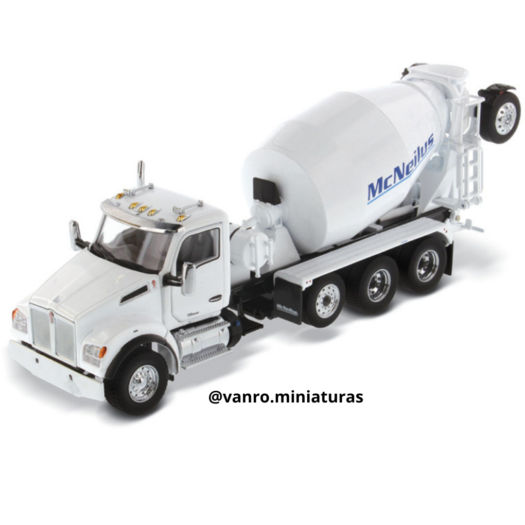 Camión Kenworth T880 SBFA + Mixer McNeilus – Diecast Masters