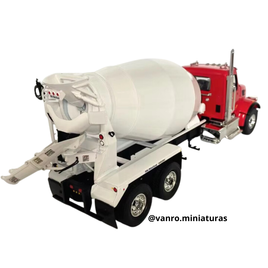 Camión Peterbilt C/Mixer McNeilus Standard – First Gear