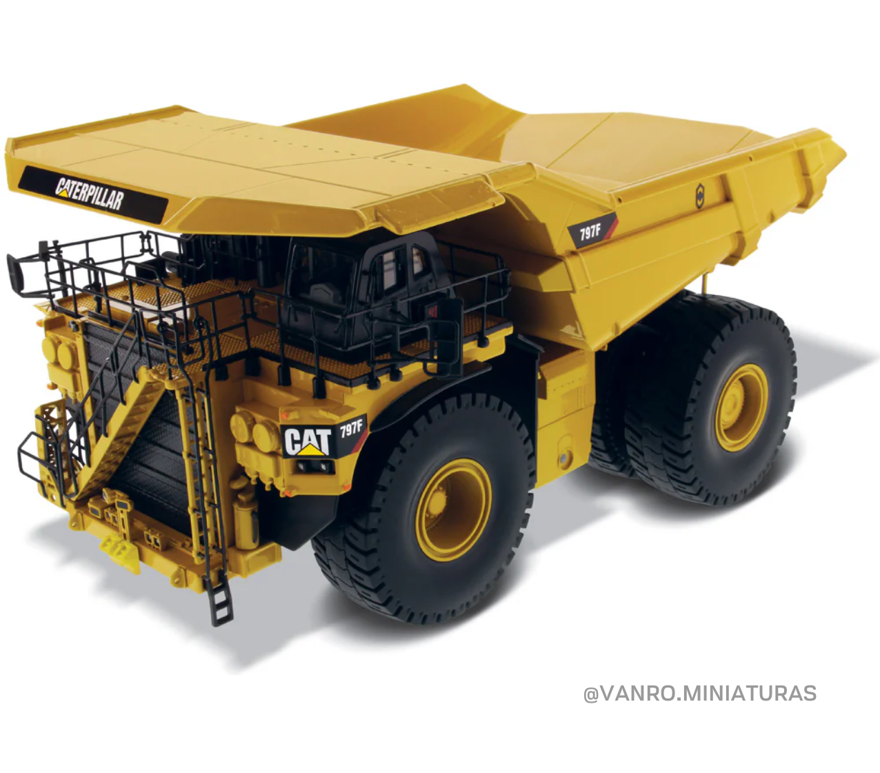 Camión de extracción Cat 797F – Diecast Masters