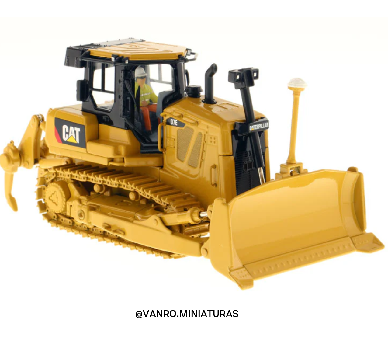 Bulldozer Cat. D7E – Diecast Masters