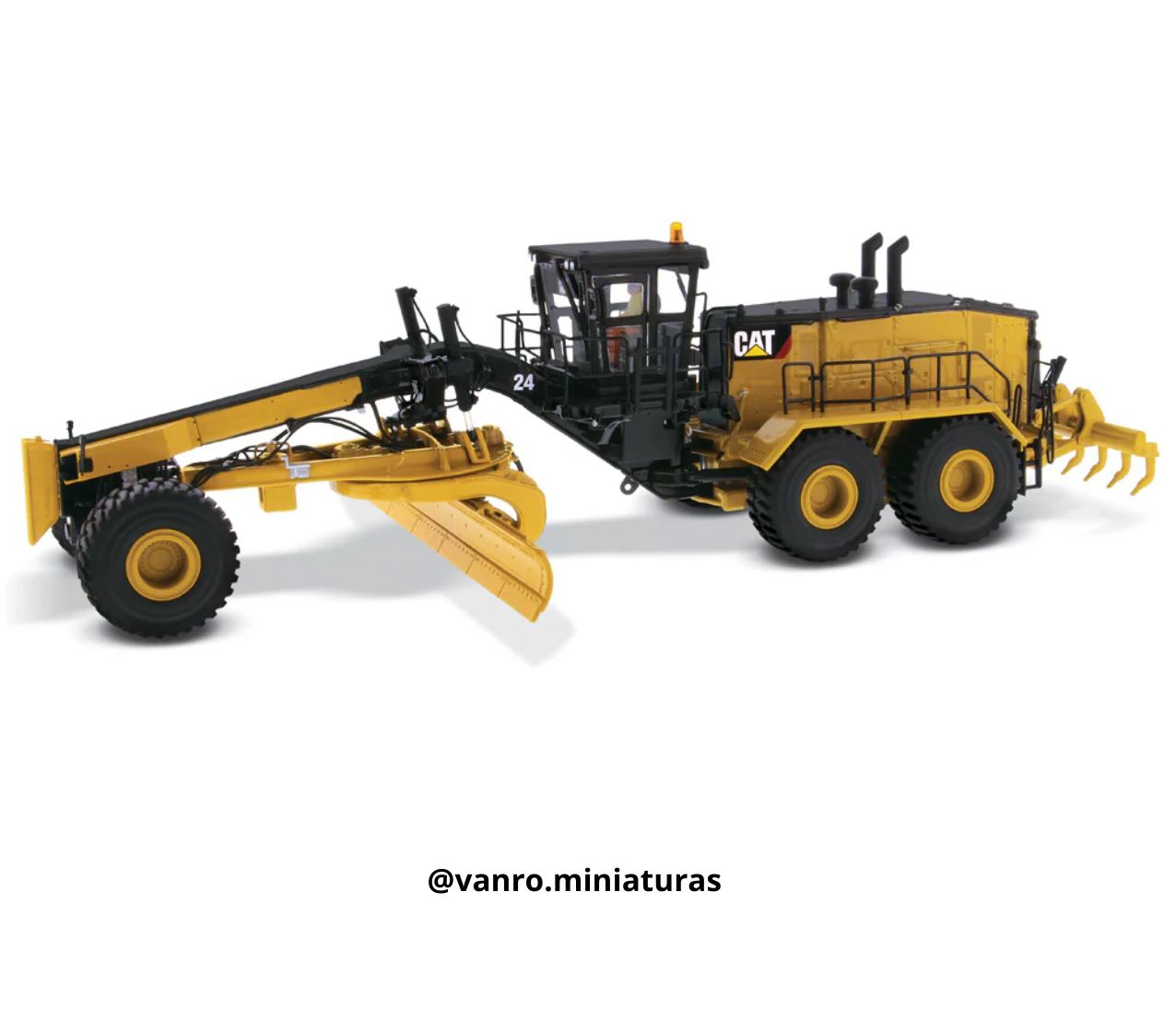 Motoniveladora Cat. 24 – Diecast Masters