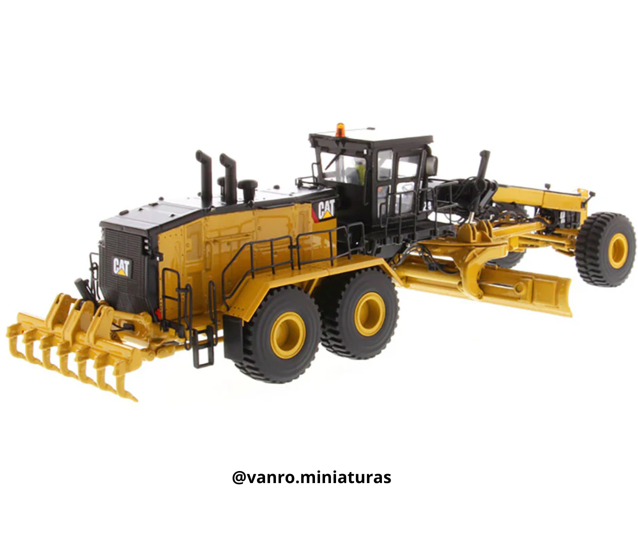 Motoniveladora Cat. 24 – Diecast Masters