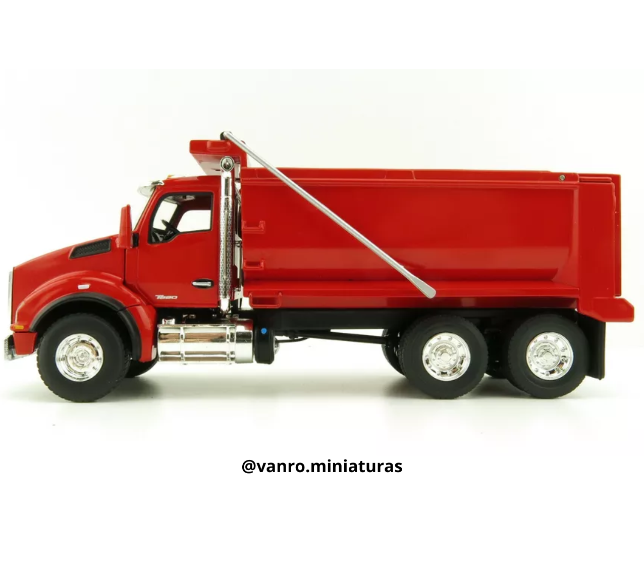 Camión Kenworth T880 rojo – First Gear