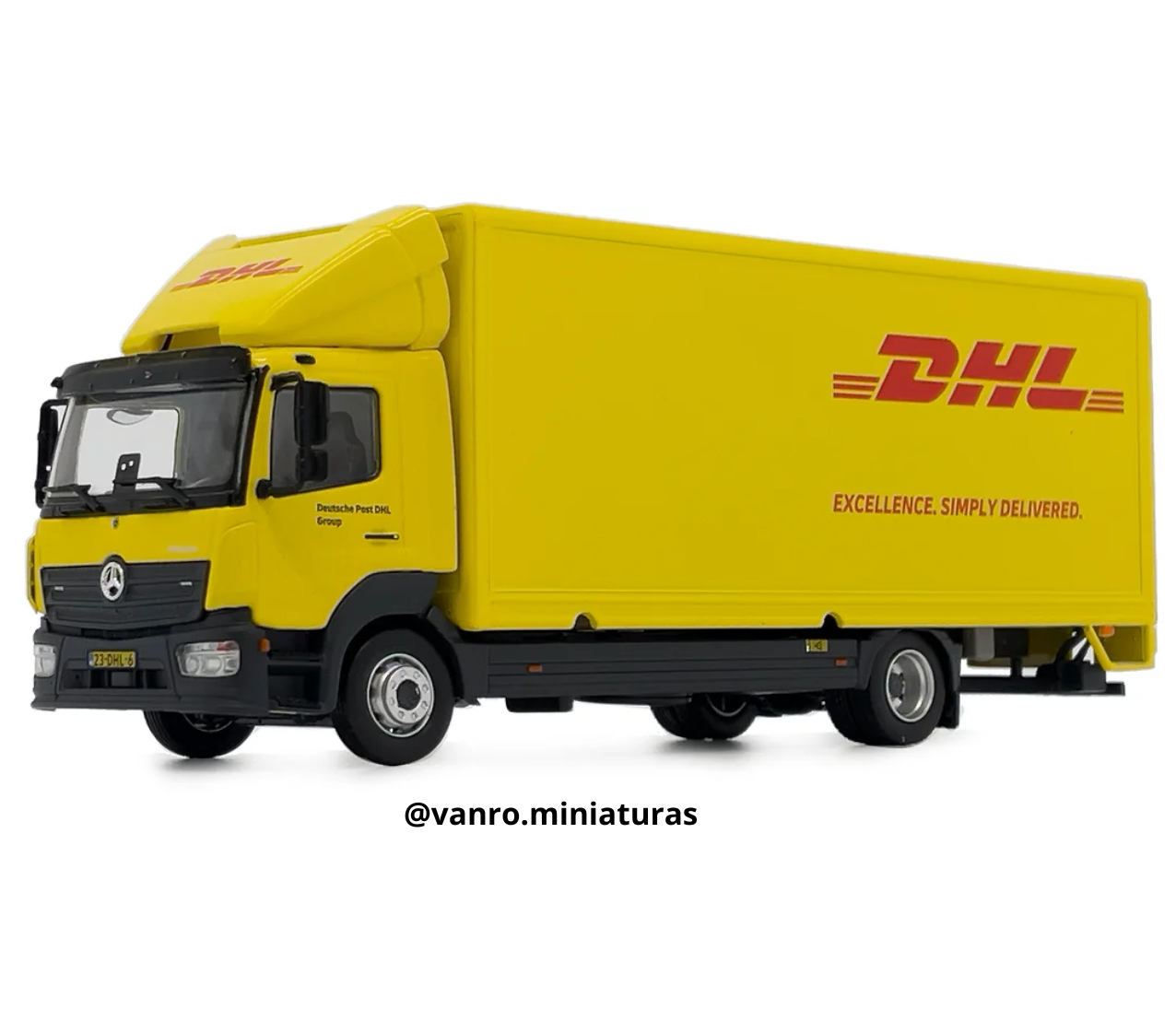 Camión Mercedes Benz Atego DHL – Marge Models