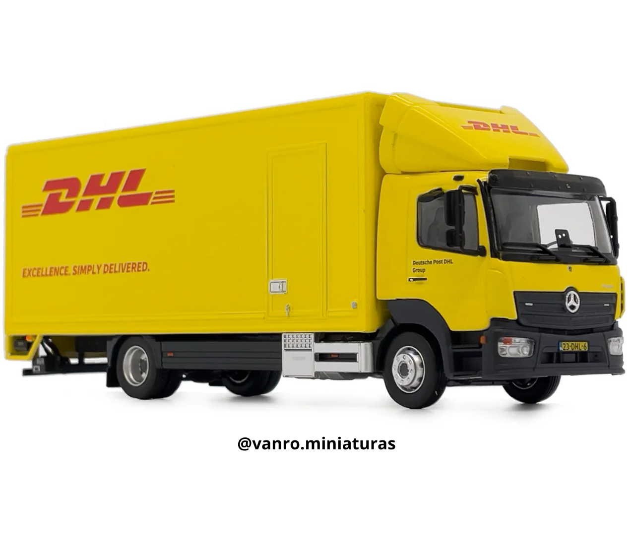 Camión Mercedes Benz Atego DHL – Marge Models