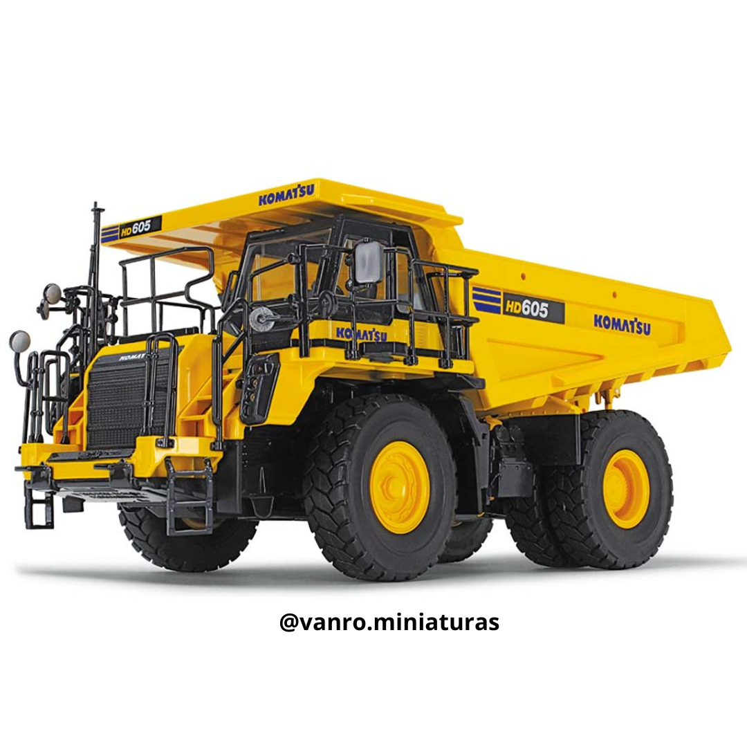 Camión de extracción Komatsu HD605-8 – First Gear